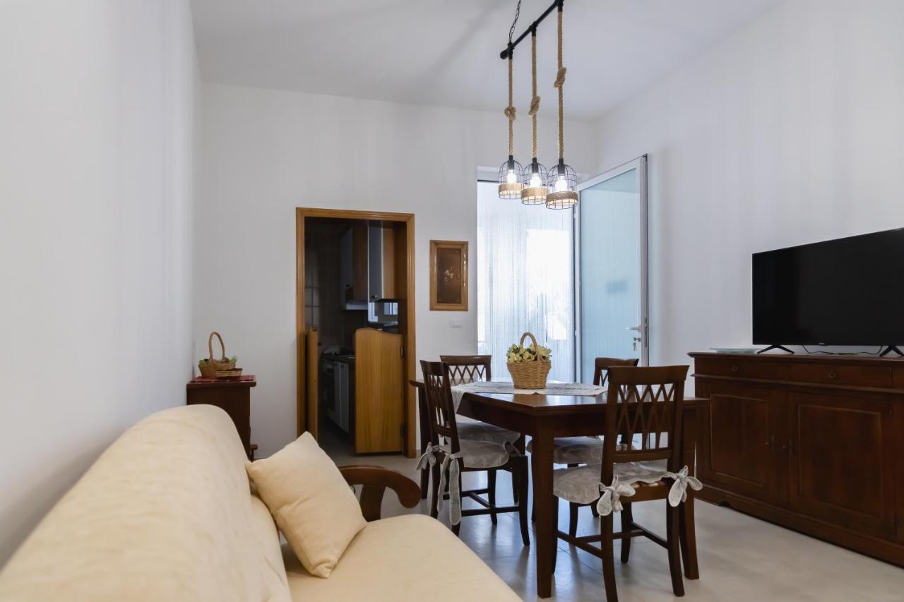 מרינה די ליצאנו Villa Ammare מראה חיצוני תמונה