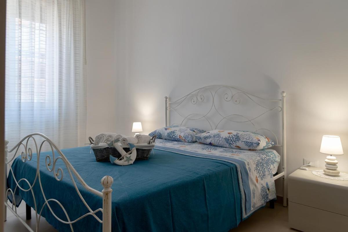 מרינה די ליצאנו Villa Ammare מראה חיצוני תמונה