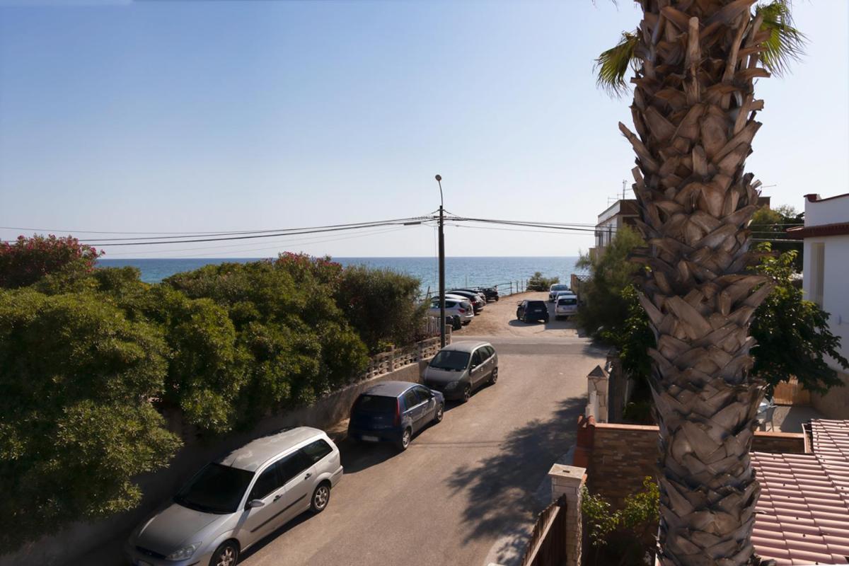 מרינה די ליצאנו Villa Ammare מראה חיצוני תמונה