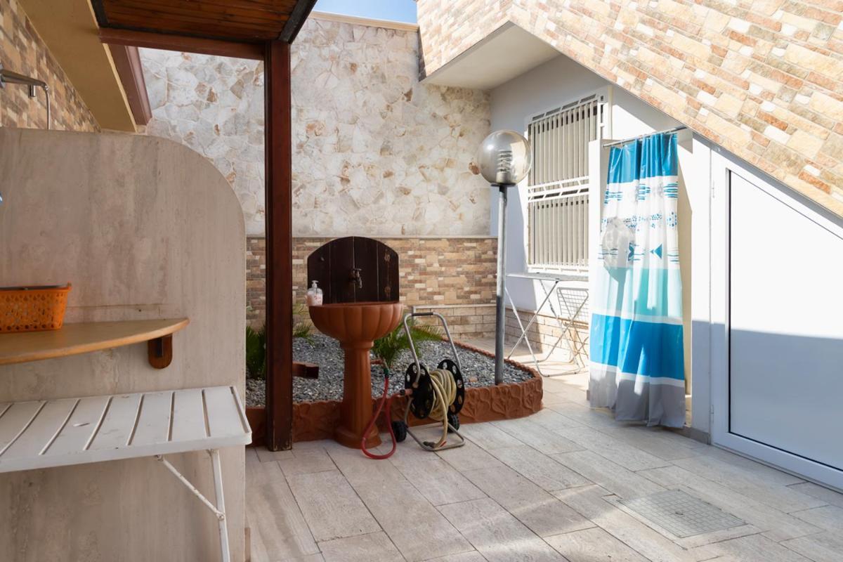 מרינה די ליצאנו Villa Ammare מראה חיצוני תמונה